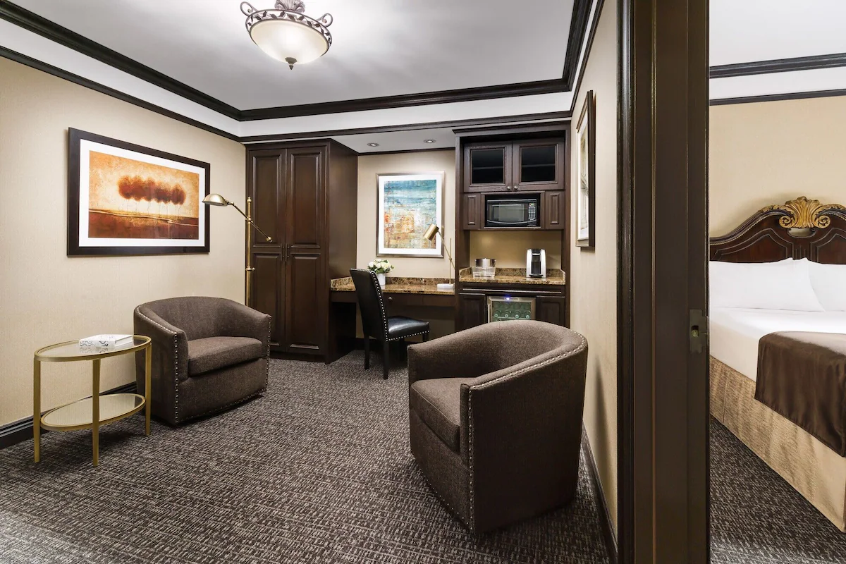The Lucerne Hotel Room Type - Deluxe Queen-Queen Suite The Lucerne Hotel Room Type - Deluxe Queen-Queen Suite