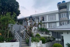 Nolina Boutique Homestay | Hill-view Rooms