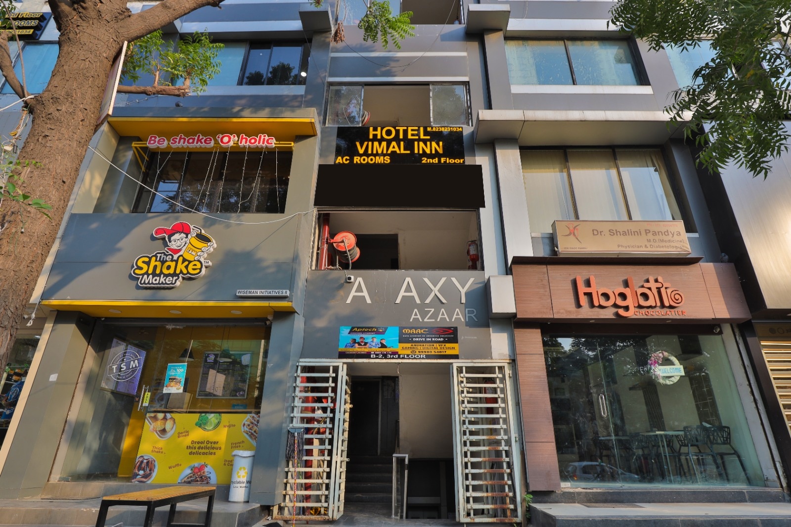 Hotel Vimal Inn - Tap to explore photos