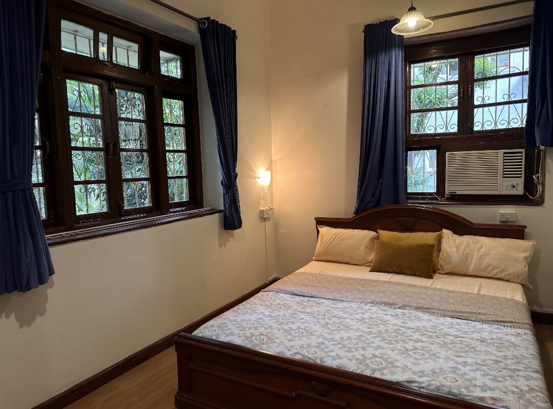 House of Bandra Sea face in 1 min - Tap to explore photos