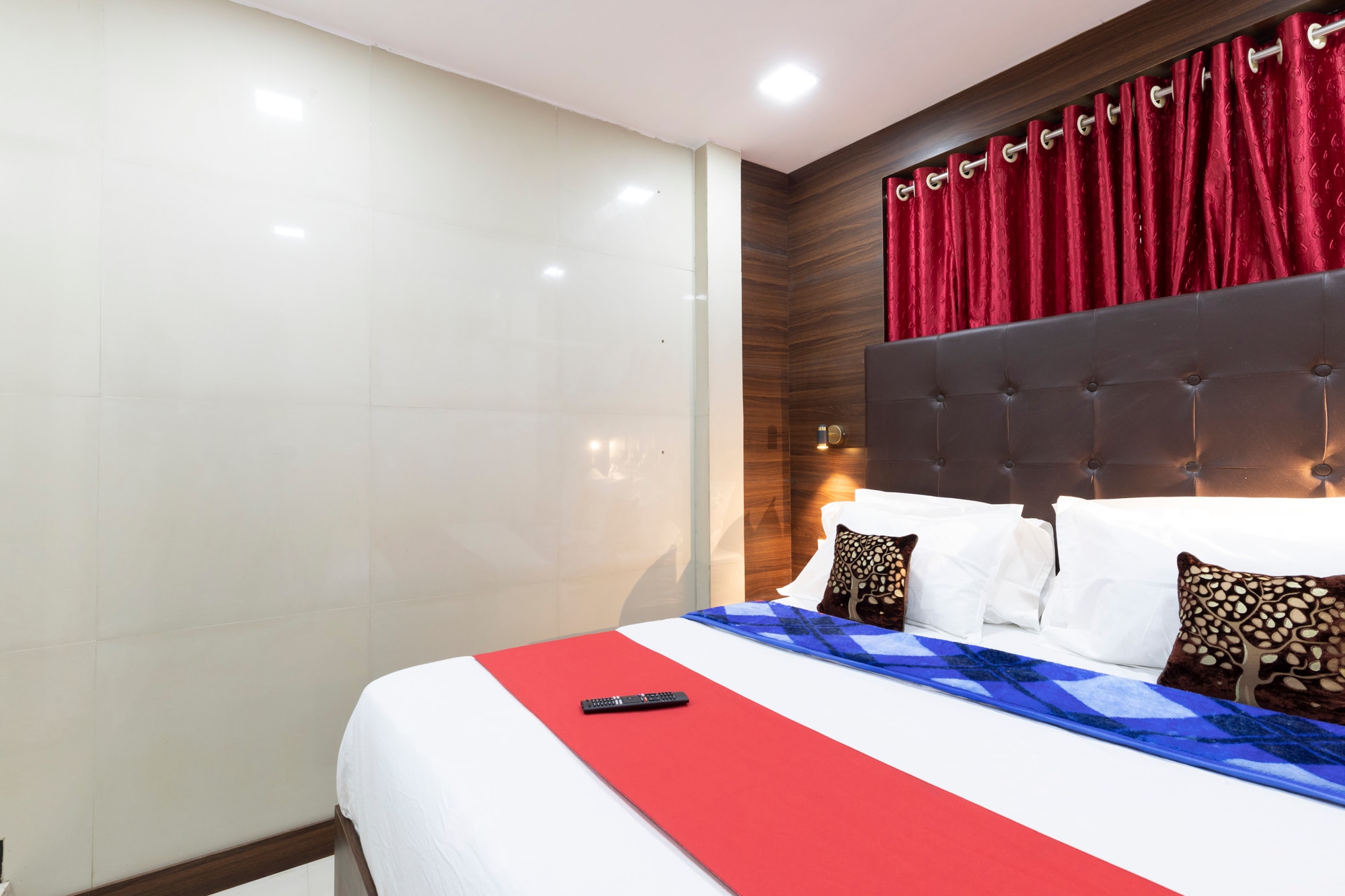 Nityanand Hotel - Tap to explore photos