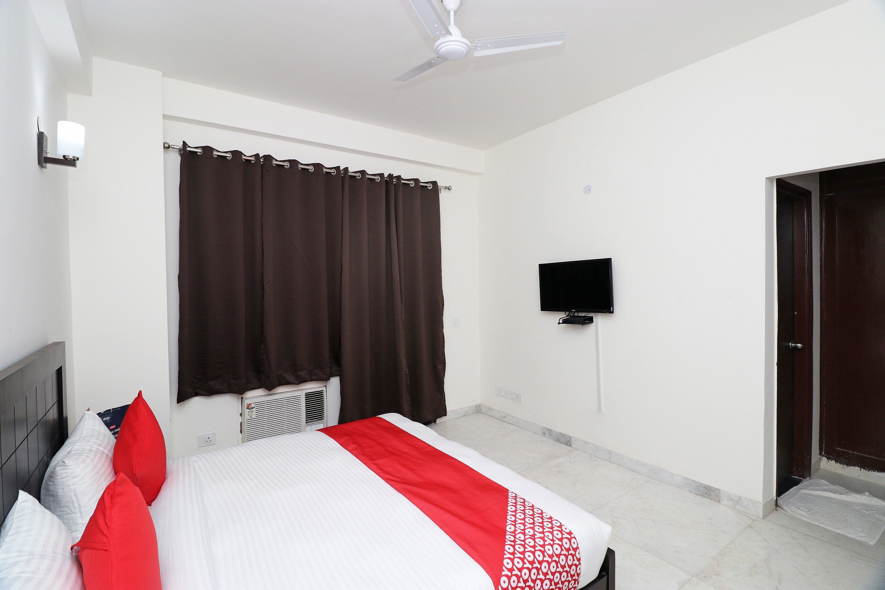 Hotel O The Primero Near Leisure Valley Park - Tap to explore photos