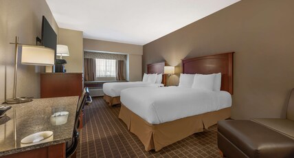 Best Western Plus Peak Vista Inn & Suites Room Type - 2 Queen Beds, Non-Smoking, Deluxe Room, Mountain View, Sitting Area, Pillow Top Mattress, Full Break Best Western Plus Peak Vista Inn & Suites Room Type - 2 Queen Beds, Non-Smoking, Deluxe Room, Mountain View, Sitting Area, Pillow Top Mattress, Full Break
