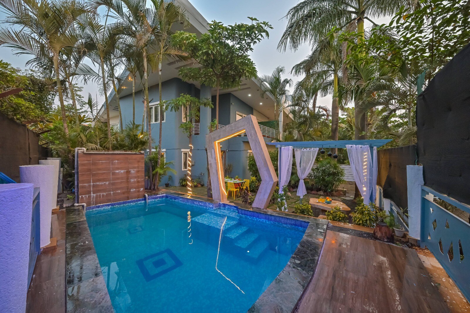 3BHK   Fortune Villa By Tropicana Stays - Tap to explore photos