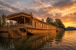 Shahenshah Heritage Houseboat