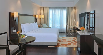 Radisson Hotel Agra Room Type - Executive Room - City View Radisson Hotel Agra Room Type - Executive Room - City View