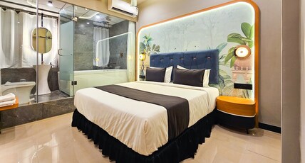 Hotel Nova Stays. Room Type - Jacuzzi Suite
