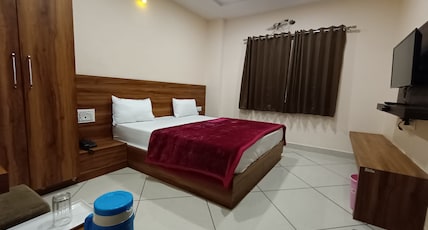 Maruti Group of Hotels - Shri Naman Room Type - Double NON AC Bed Room Maruti Group of Hotels - Shri Naman Room Type - Double NON AC Bed Room