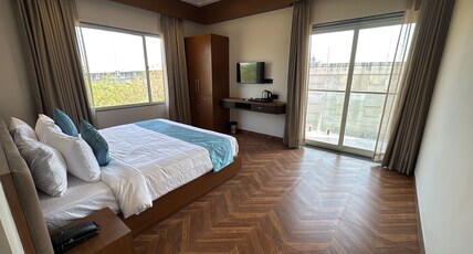 Hotel Golden Bird Room Type - Executive Room