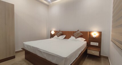 THE TRIBHUVAN RESIDENCY Room Type - Deluxe Room