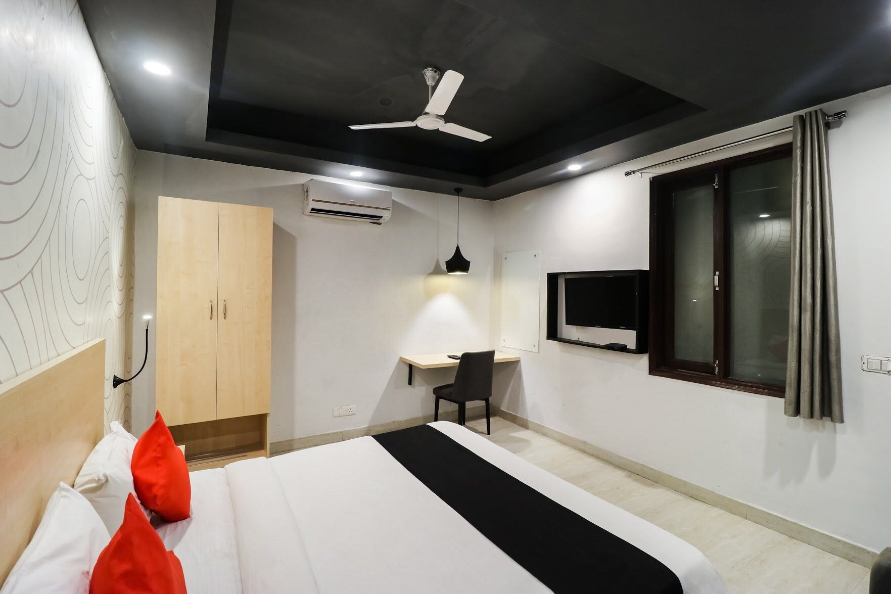 Hotel Aakash view - Tap to explore photos