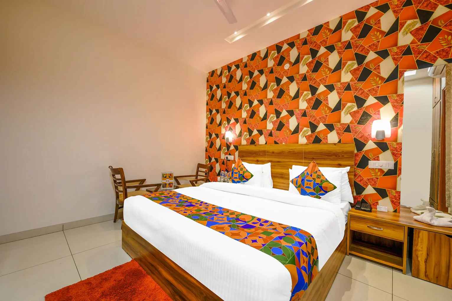 Victoria Regency Hotel Room Type - STANDARD KING ROOM