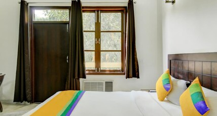 The Primero Residency @ Gururgam Room Type - Deluxe Room