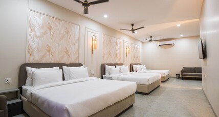 Hotel Pinaki Inn Room Type - Family Suite Room