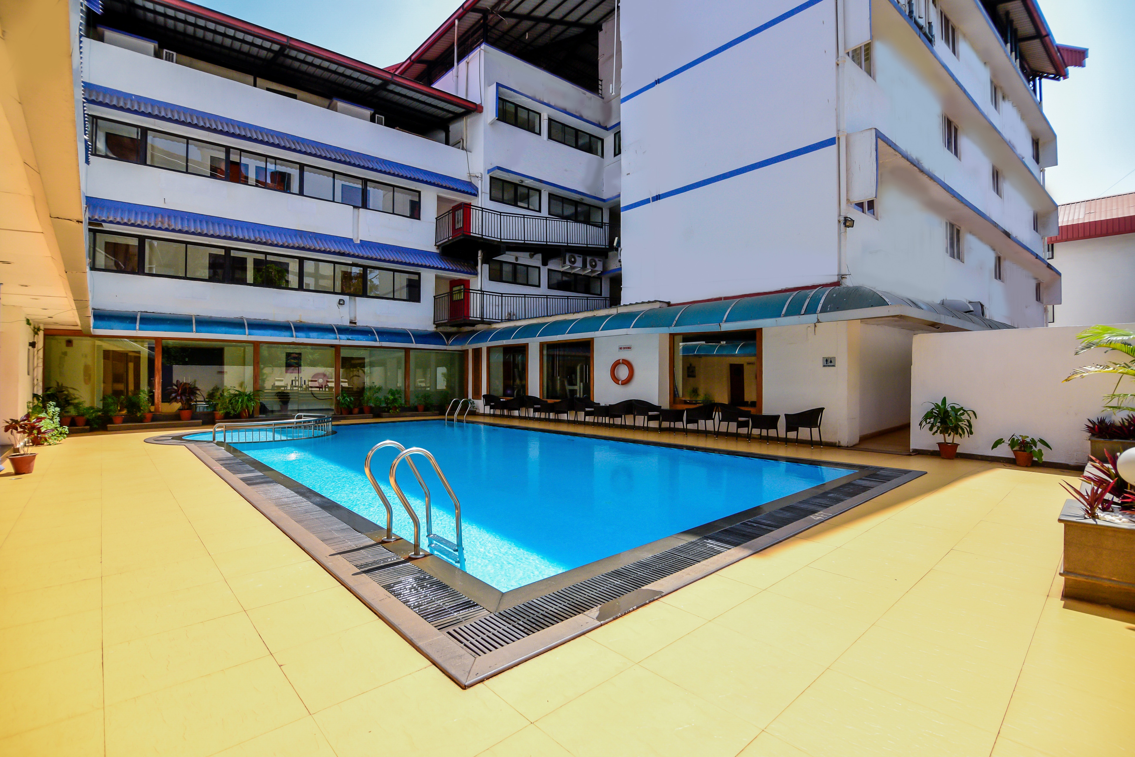 La-Paz Gardens Beacon Hotel- Vasco da Gama Goa - Tap to explore photos