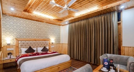Hotel Hukam's Holiday Home Room Type - Premium Wooden Room