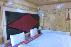 Address of Hotel Nezer Holiday Inn