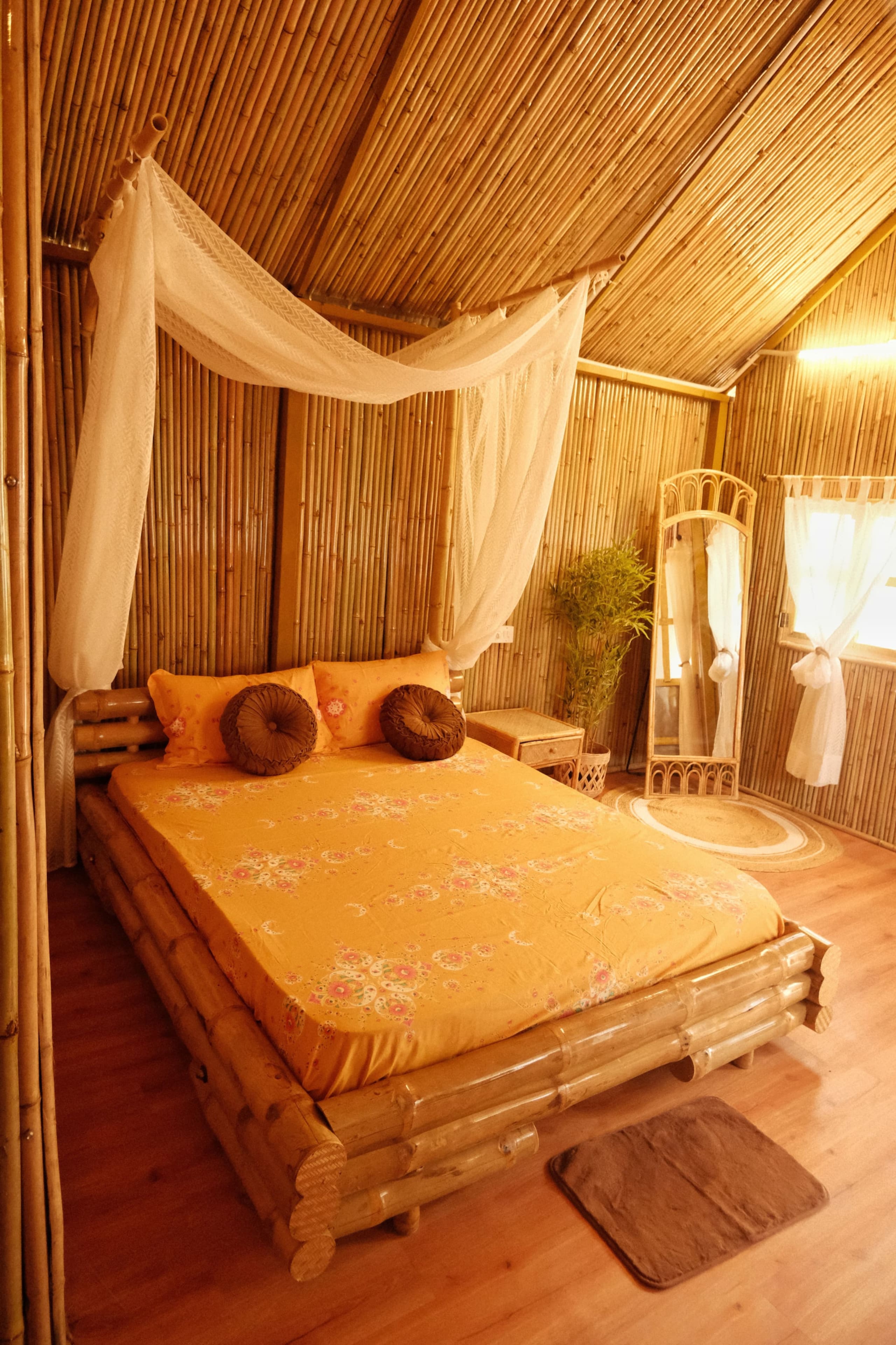 Luxury Treehouse 12 Min from HSR Bangalore - Tap to explore photos