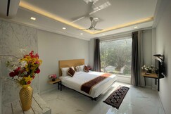 The Empire Villa Cyber City