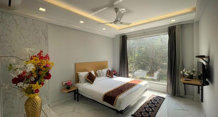 The Empire Rooms & Boutique Near Cyber City Gurgaon Room Type - Deluxe Room