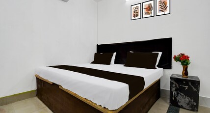 Hotel O Gaya Railway Junction Formerly Family Guest House Room Type - Deluxe