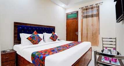 FabHotel Sehrawat Room Type - Deluxe Room