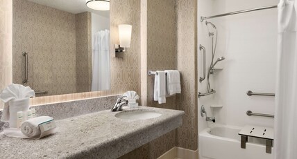 Homewood Suites by Hilton Boulder Room Type - 1 DBL BED ACC BATHTUB STE