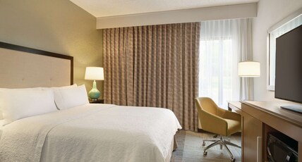 Hampton Inn by Hilton Reading/Wyomissing Room Type - 1 QUEEN MOB HEAR ACC TUB