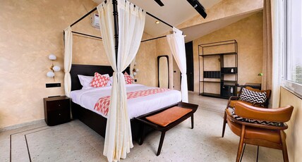 The Four Stories - Luxury Near The Lake Room Type - Lakeview Suite with Jacuzzi