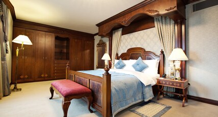 InterContinental ALMATY Room Type - Pasha Presidential Suite Smoking