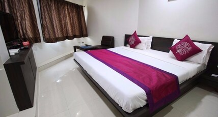Hotel Cross Road Room Type - Executive Room