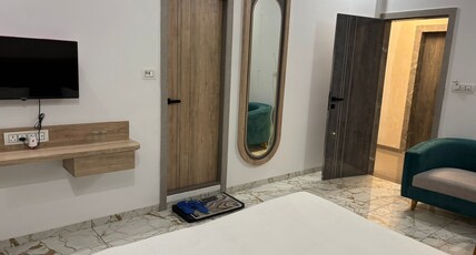 Hotel Saffron, Chikhli Room Type - Executive Room