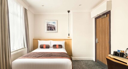 Mercure Doncaster Centre Danum Hotel Room Type - Classic Room with 1 Double Bed