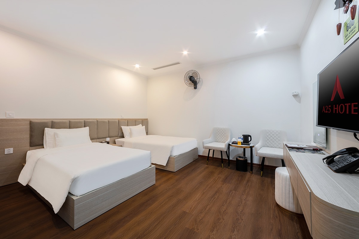 A25 Hotel - Hoang Dao Thuy 2 - Tap to explore photos