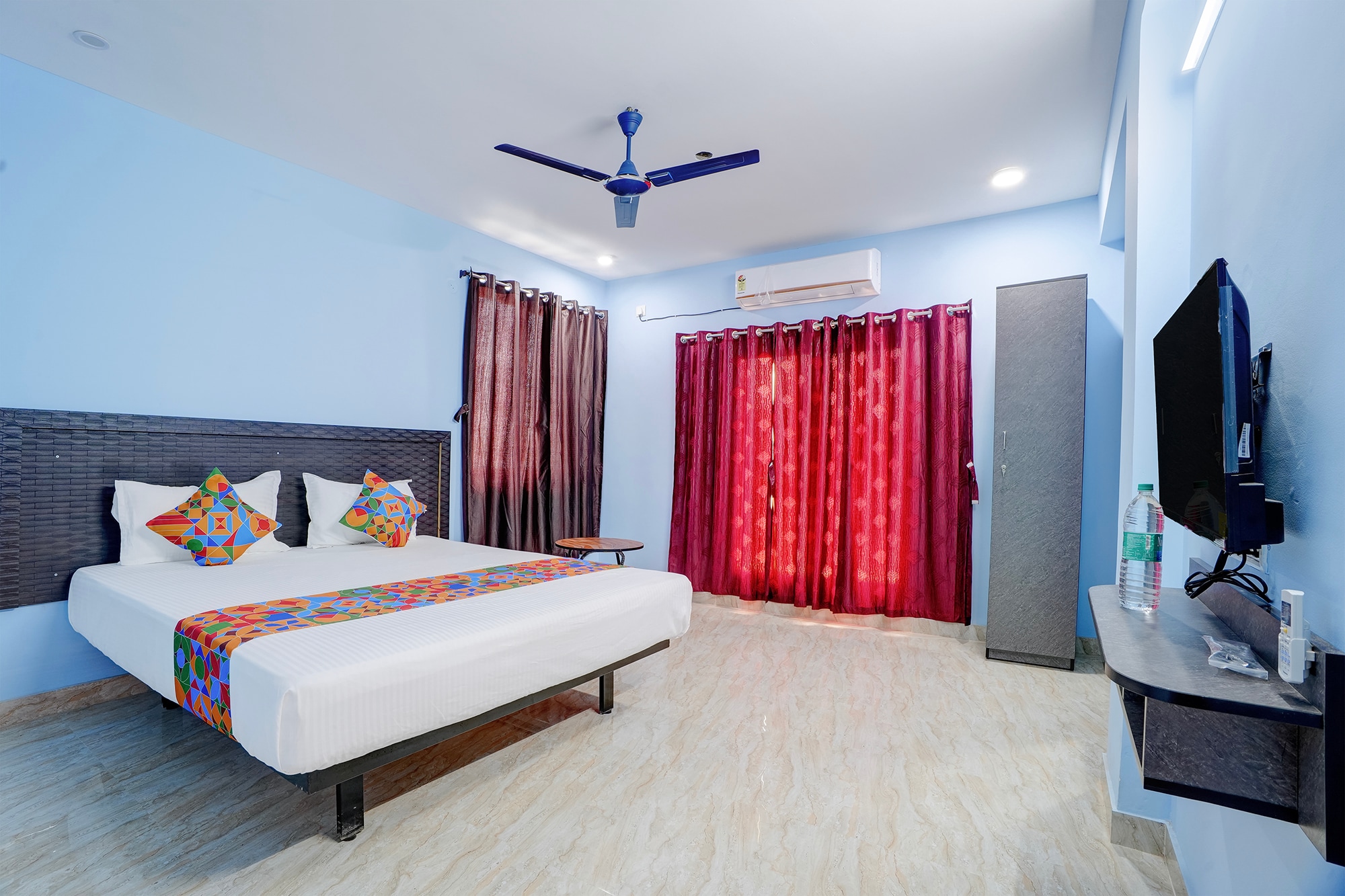 FabHotel Chrompet Stays Inn - Tap to explore photos