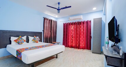 FabHotel Chrompet Stays Inn Room Type - Premium Room