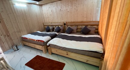 Chopta Green view resort bhulkan Room Type - 401 MONAL