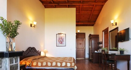 WelcomHeritage Windsor Lodge Room Type - Superior Room