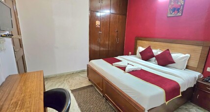 Hotel White Elephant Room Type - Queen Room