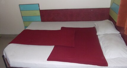 HOTEL BHAKTI PARK Room Type - Six Bed Non Ac