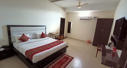 Hotel City Pride Room Type - Super Deluxe Room