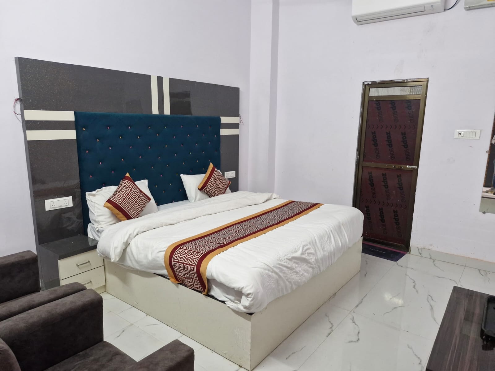 HOTEL SHIVGANGA - Tap to explore photos