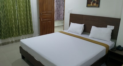 Palm Tree Inn Room Type - Deluxe Double Room Ac Palm Tree Inn Room Type - Deluxe Double Room Ac