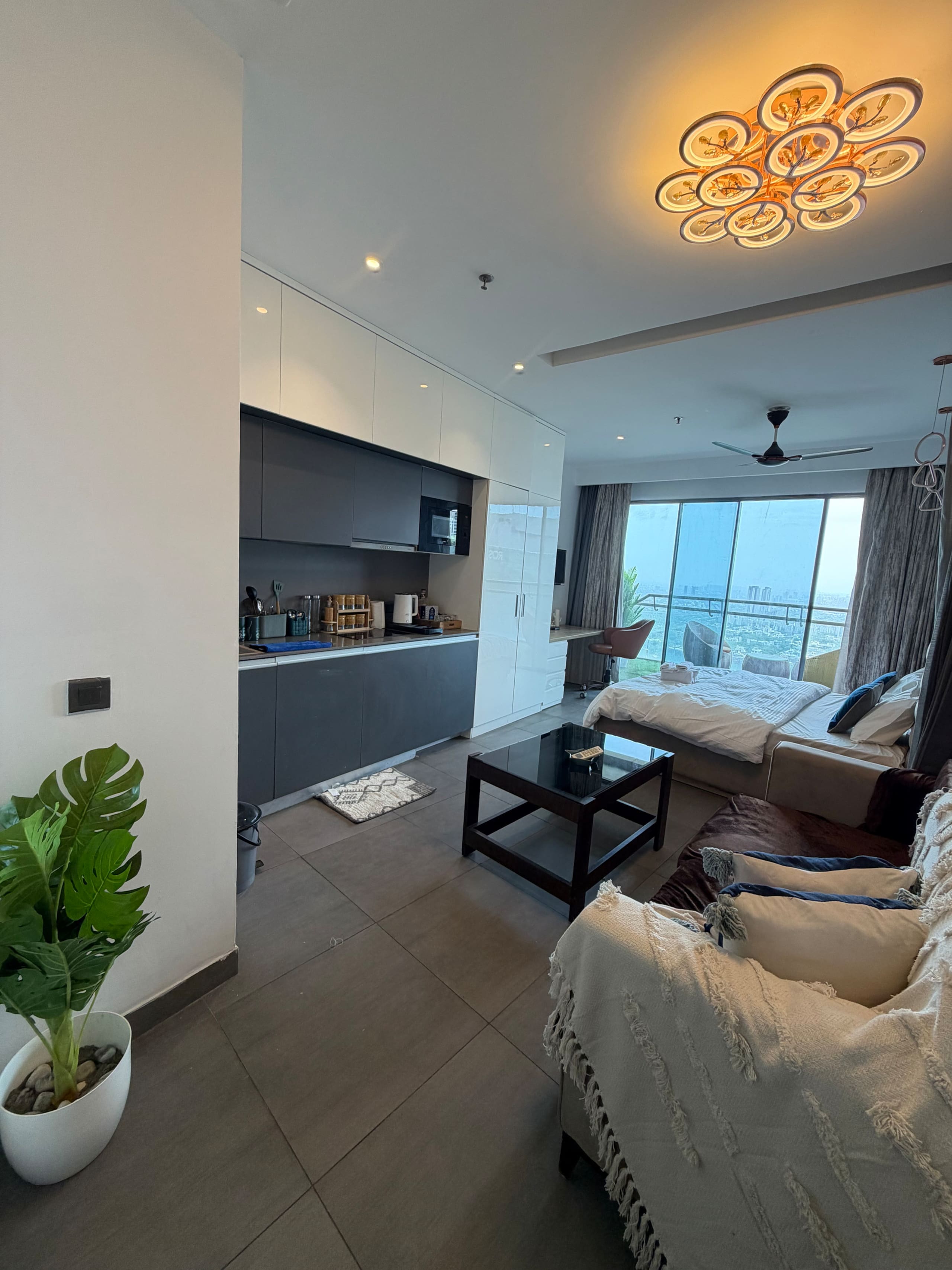 Cozy Stay In Noida - Tap to explore photos