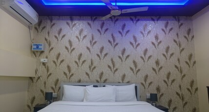 RJ LODGE Room Type - Deluxe Room