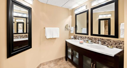 Best Western Plus Nor'wester Hotel & Conference Centre Room Type - Suite-1 King Bed, Non-Smoking, Ground Floor, Spa Shower, Fireplace, Wet Bar, Living Room, Full Break Best Western Plus Nor'wester Hotel & Conference Centre Room Type - Suite-1 King Bed, Non-Smoking, Ground Floor, Spa Shower, Fireplace, Wet Bar, Living Room, Full Break