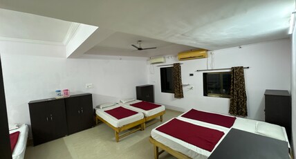 Hotel Ratnesh Premium Room Type - Super Deluxe Room Ac