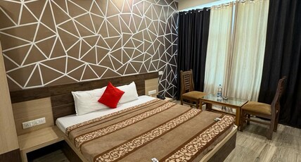 Navalai Pride Room Type - Deluxe Ac Room
