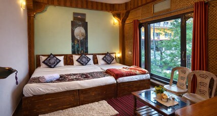Hotel Mystic Mountain Kausani Room Type - Deluxe Room with Mountain View