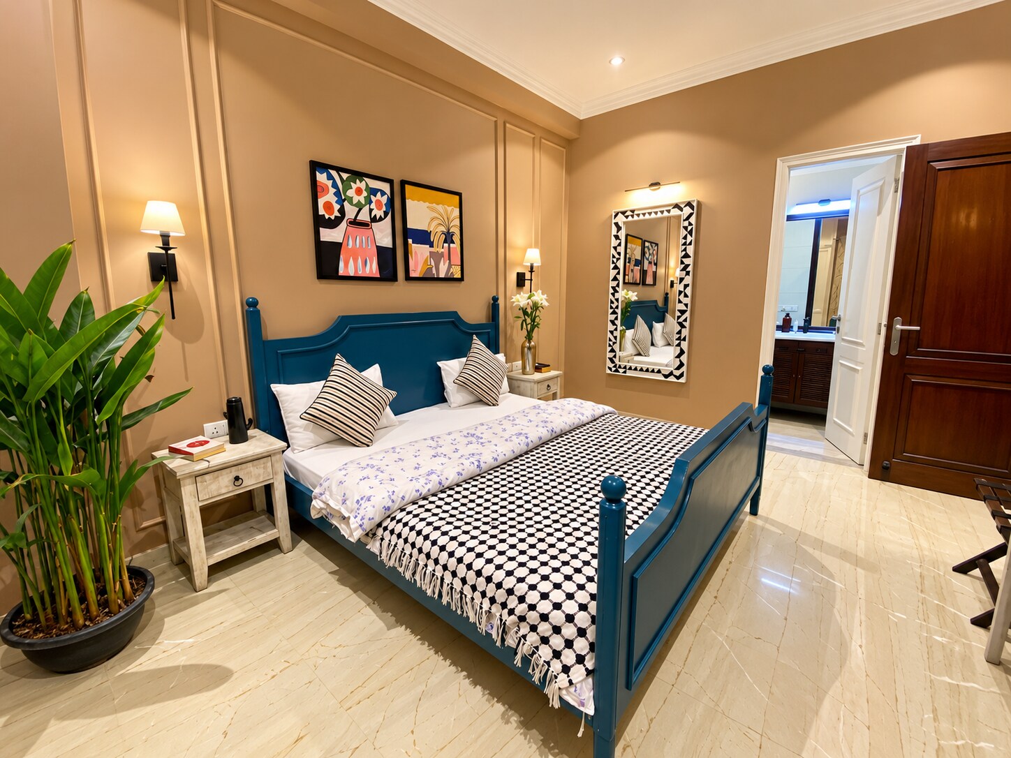 Bright and Eclectic 3 bedroom modern apartment free wifi - Tap to explore photos